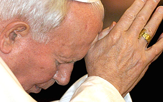 Mieszkańcy Warmii i Mazur czczą pamięć Jana Pawła II